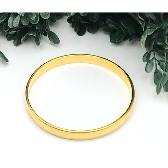Vintage inspired Gold-Tone Polished Slim Bangle Bracelet - Picture 3 of 5